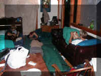 P7310035.JPG (59823 bytes)