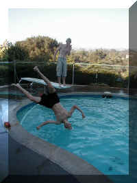 P8010050.JPG (103235 bytes)